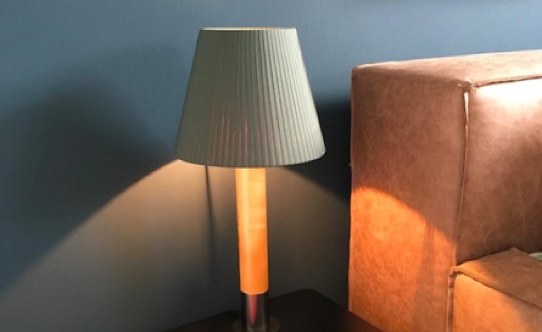 Настольная лампа от фабрики Santa&Cole модель Básica M1 Table Lamp