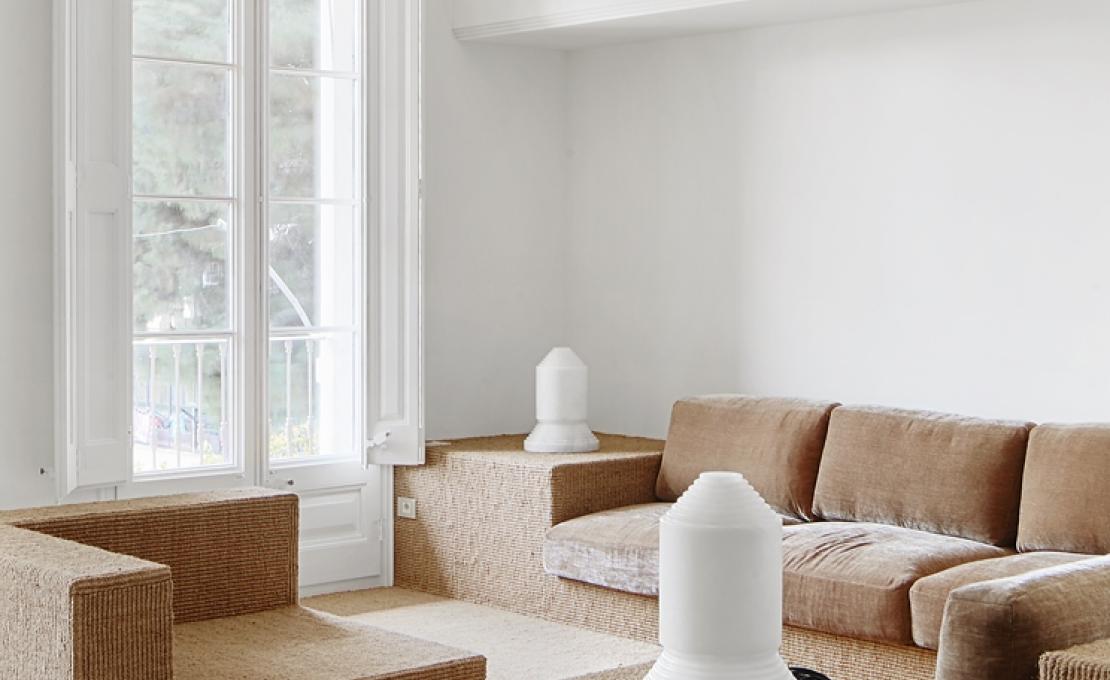 Настольная лампа от фабрики Santa&Cole модель BABTA01