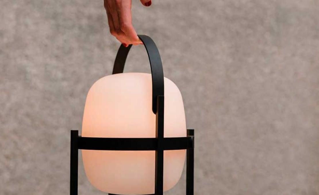 Настольная лампа от фабрики Santa&Cole модель CESTF01