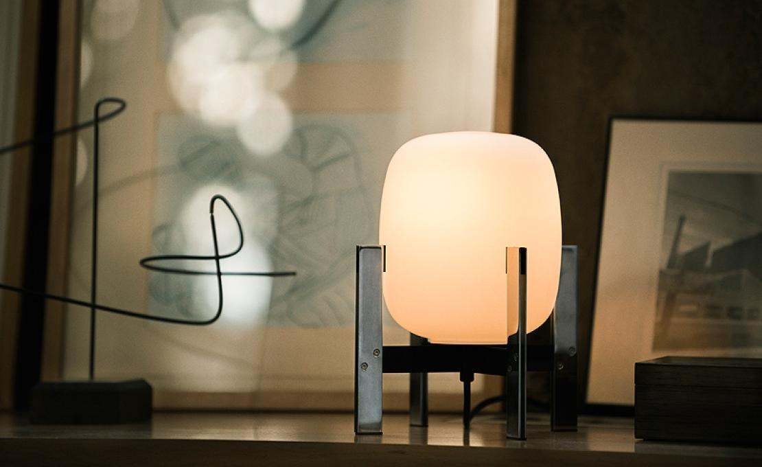 Настольная лампа от фабрики Santa&Cole модель CESTD0