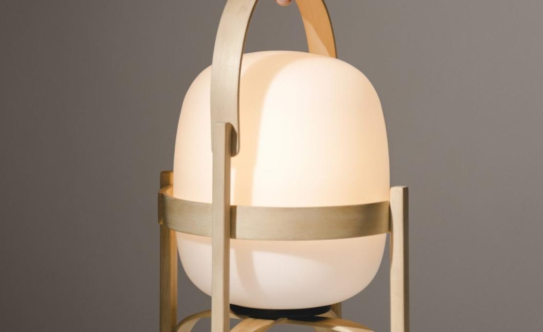 Настольная лампа от фабрики Santa&Cole модель CESTC0