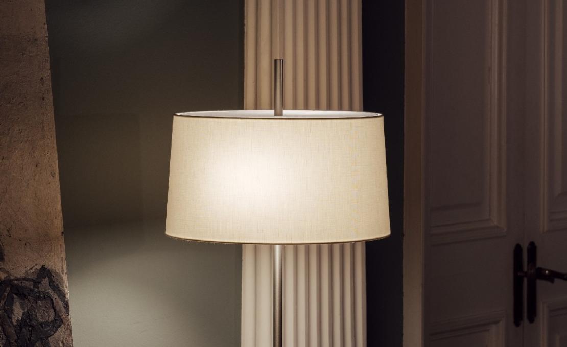 Настольная лампа от фабрики Santa&Cole модель DIATA0