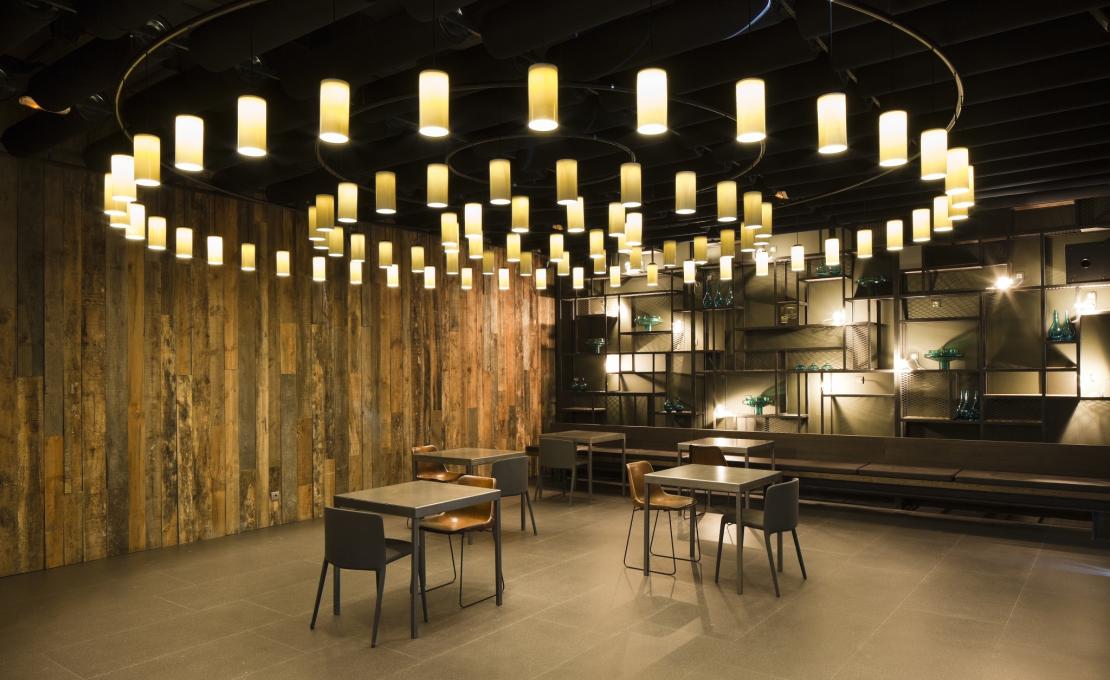 Подвесной светильник от фабрики Santa&Cole модель Cirio Circular Suspension Lamp