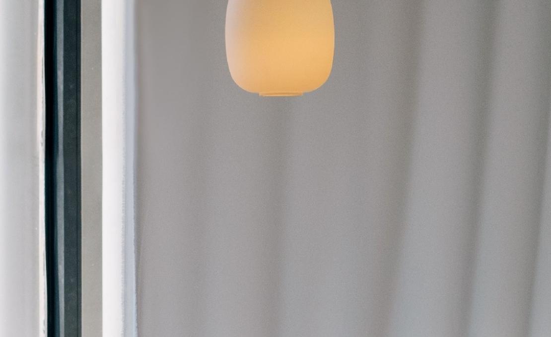 Подвесной светильник от фабрики Santa&Cole модель CESPB02