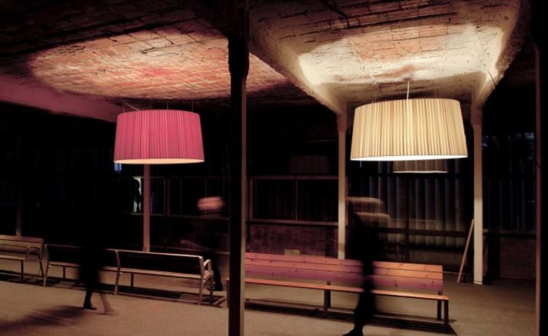 Подвесной светильник от фабрики Santa&Cole модель GTMPB0