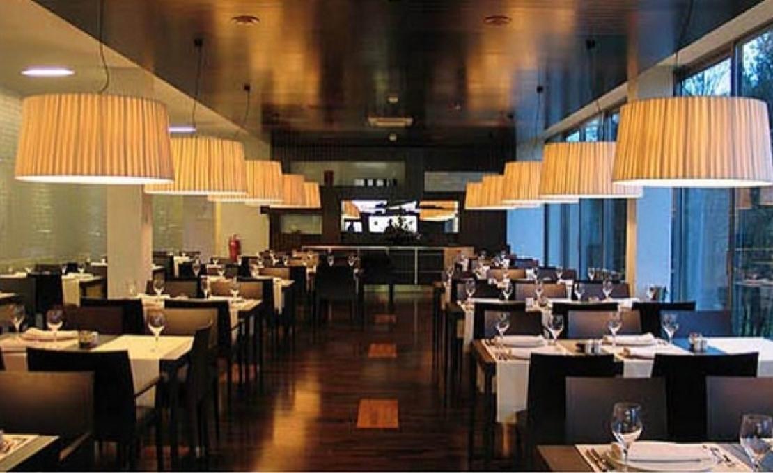 Подвесной светильник от фабрики Santa&Cole модель GT6 Pendant Lamp