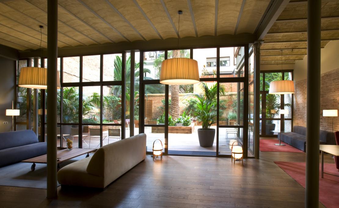 Подвесной светильник от фабрики Santa&Cole модель GT7PA