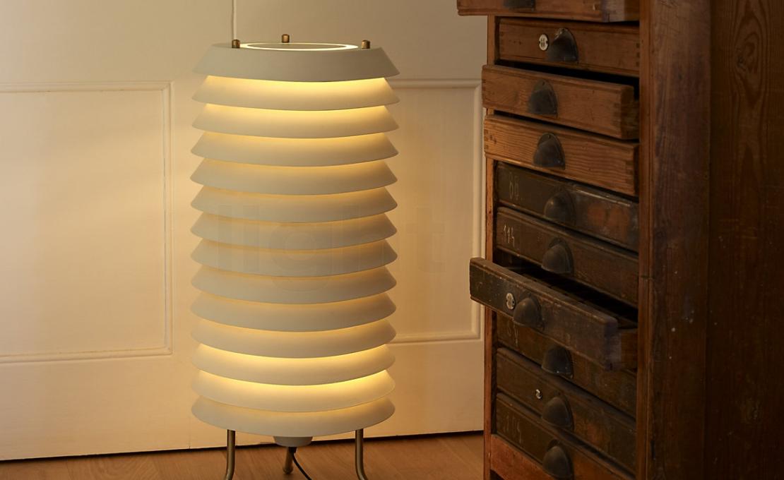 Торшер от фабрики Santa&Cole модель MAISA01