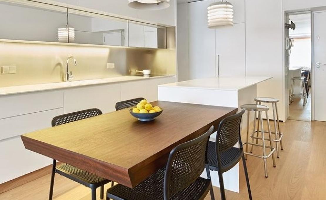 Подвесной светильник от фабрики Santa&Cole модель Maija Suspension Lamp