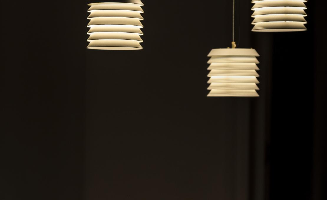 Подвесной светильник от фабрики Santa&Cole модель Maija Suspension Lamp