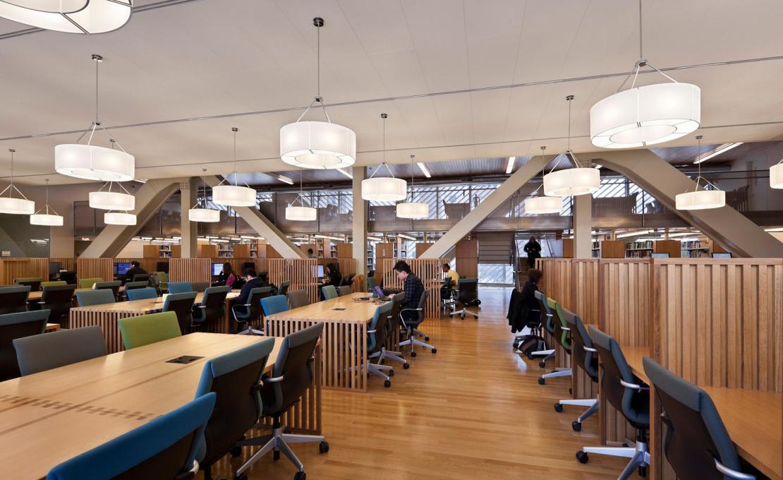 Подвесной светильник от фабрики Santa&Cole модель SXTPA0