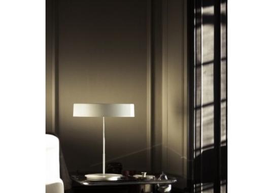 Настольная лампа от фабрики Santa&Cole модель SINTA0