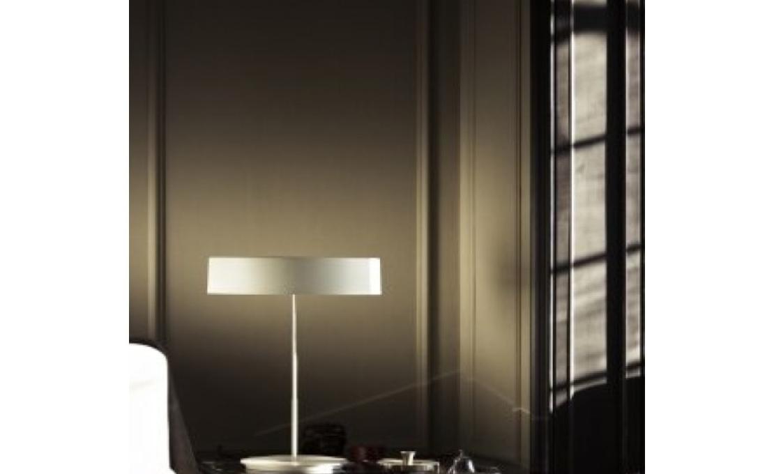 Настольная лампа от фабрики Santa&Cole модель SINTA0