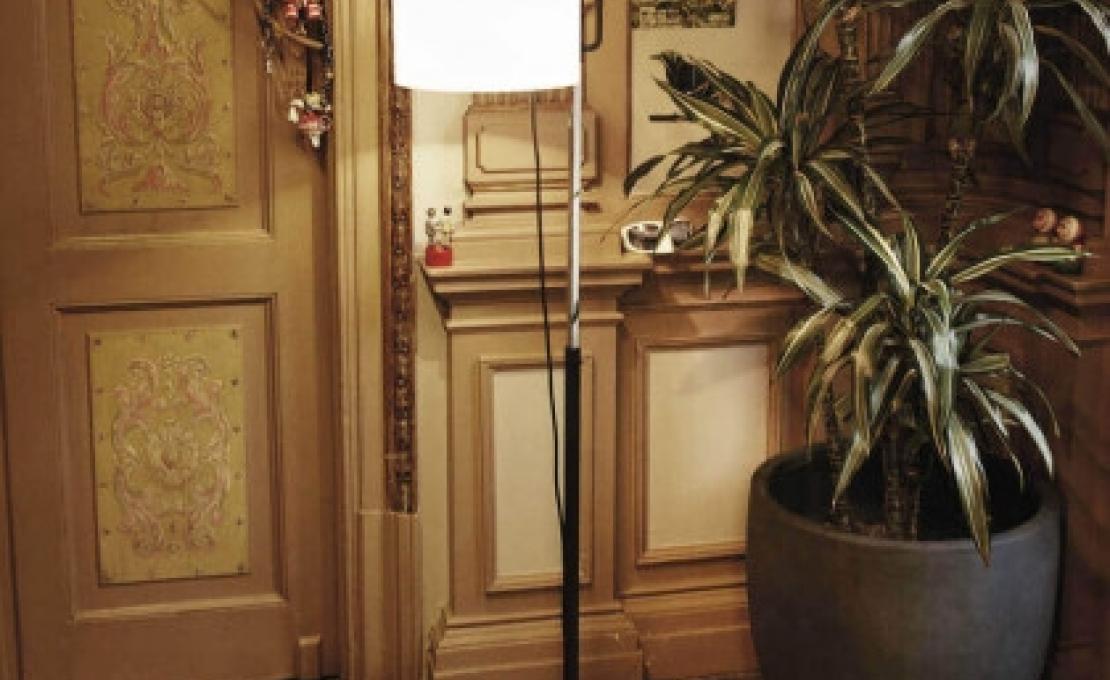 Торшер от фабрики Santa&Cole модель TMCSA01