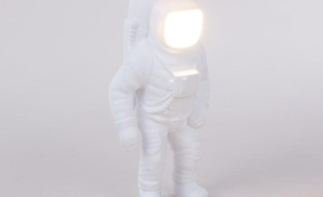 Настольная лампа от фабрики Seletti модель Flashing Starman-10939