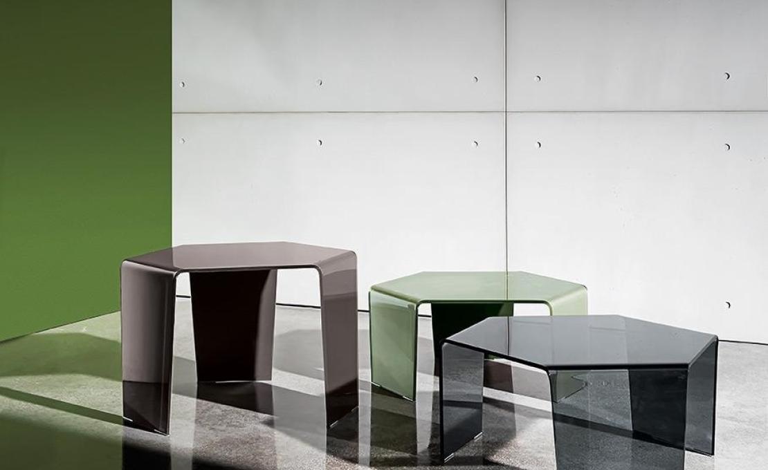 Журнальный столик от фабрики Sovet Italia модель 3 Feet 