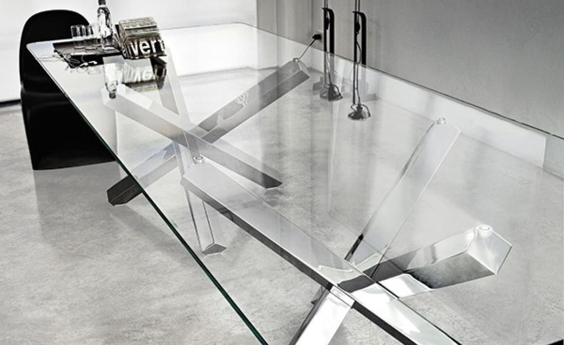 Стол от фабрики Sovet Italia модель Aikido Two Bases Table