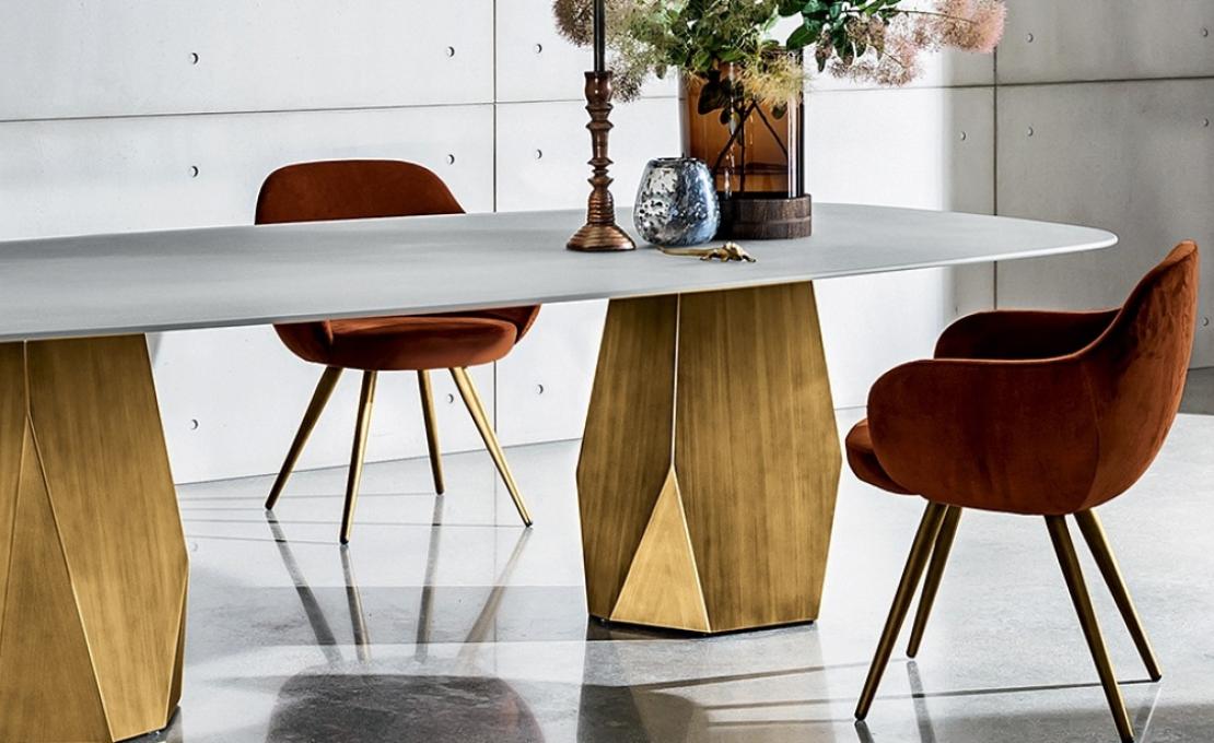 Стол от фабрики Sovet Italia модель Deod Two Bases Table