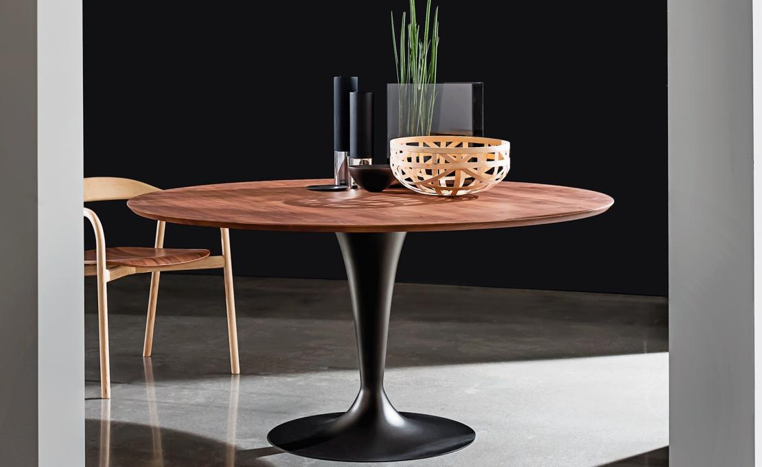 Стол от фабрики Sovet Italia модель Flûte Wood Table