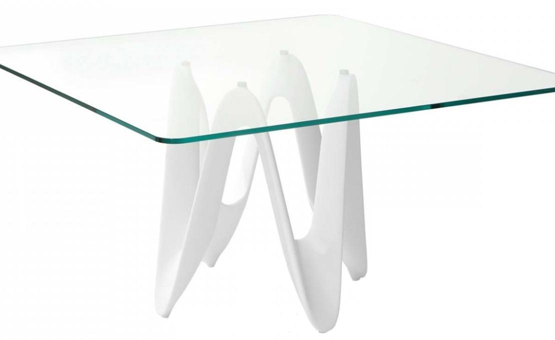 Стол от фабрики Sovet Italia модель Lambda Table