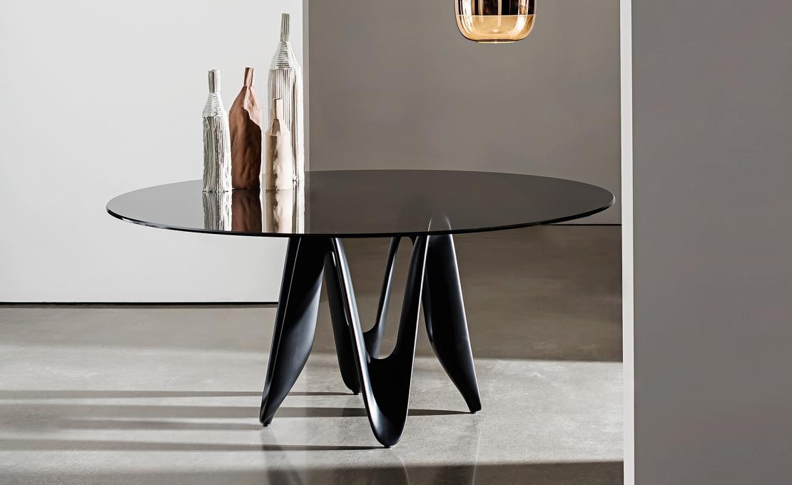 Стол от фабрики Sovet Italia модель Lambda Round Table