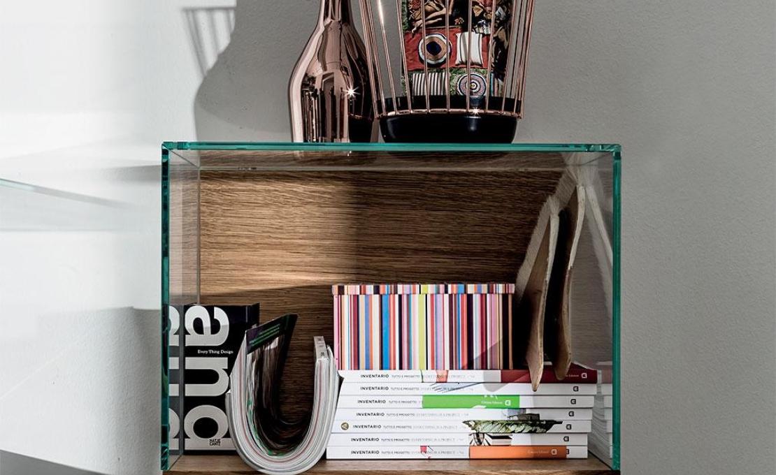 Сервант от фабрики Sovet Italia модель Nest Display Case