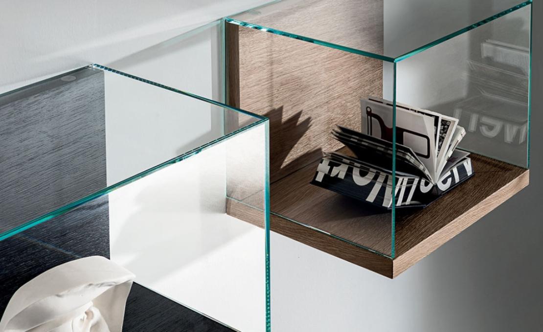 Сервант от фабрики Sovet Italia модель Nest Display Case