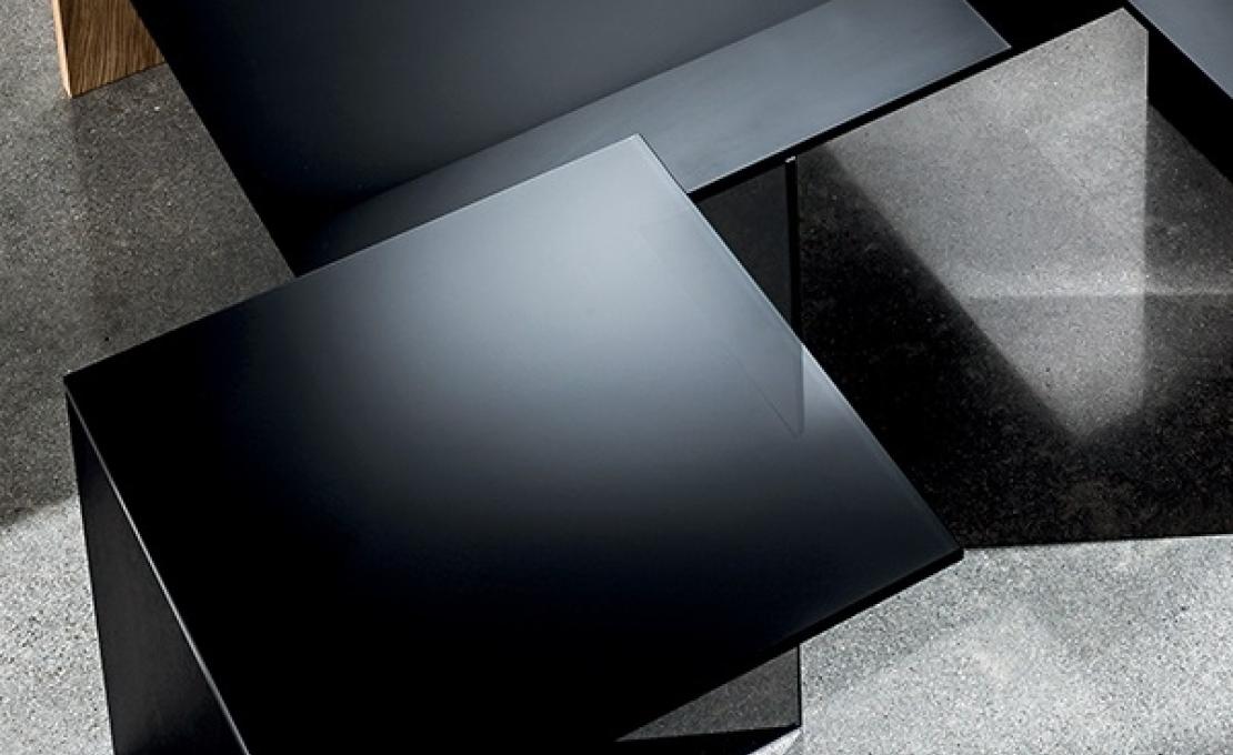 Журнальный столик от фабрики Sovet Italia модель Regolo Square 