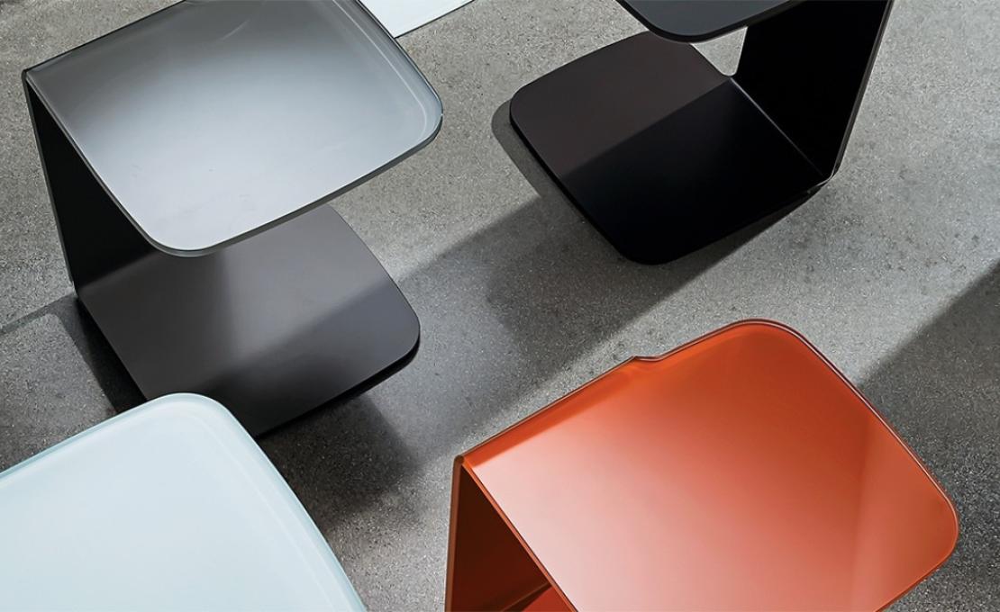 Журнальный столик от фабрики Sovet Italia модель Shell Colour 