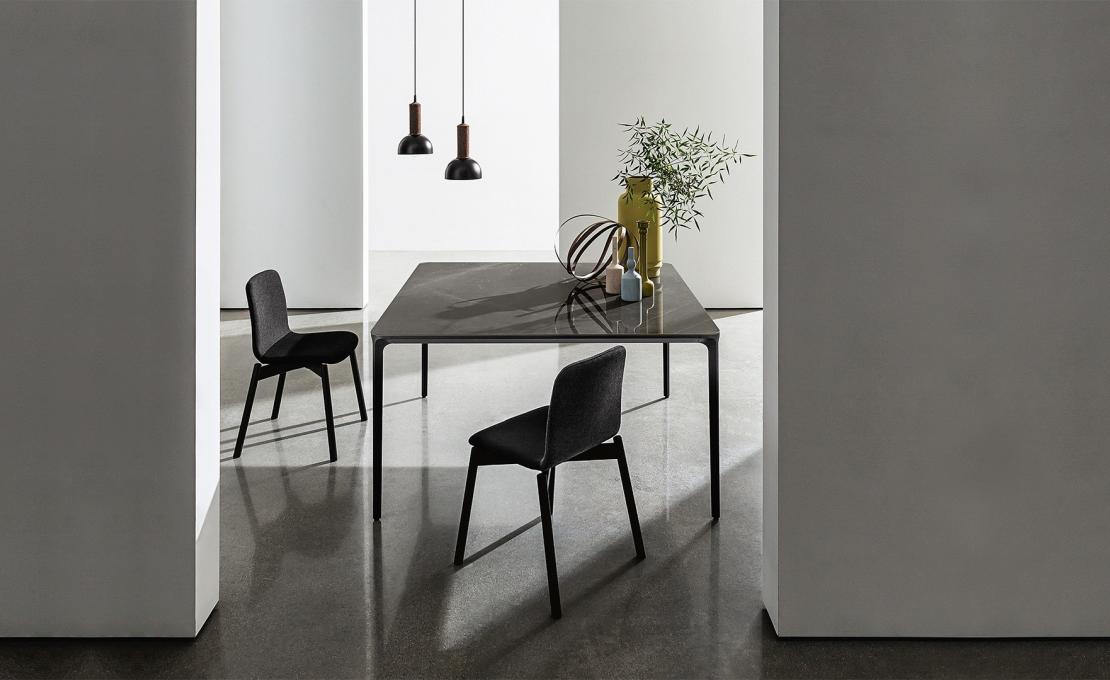 Стол от фабрики Sovet Italia модель Slim Square Table